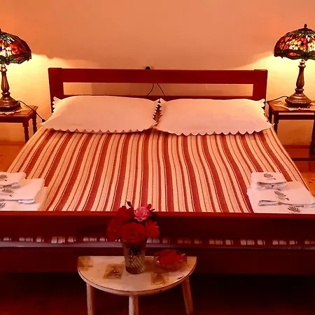 Roza Srednje Selo na Šolti