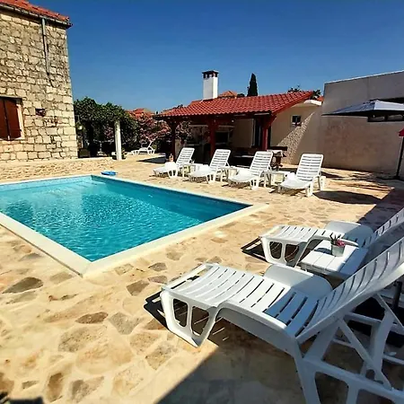 Holiday home Roza *