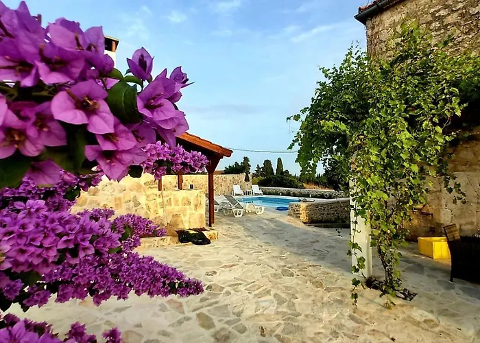 Vakantiehuis Roza Srednje Selo na Šolti